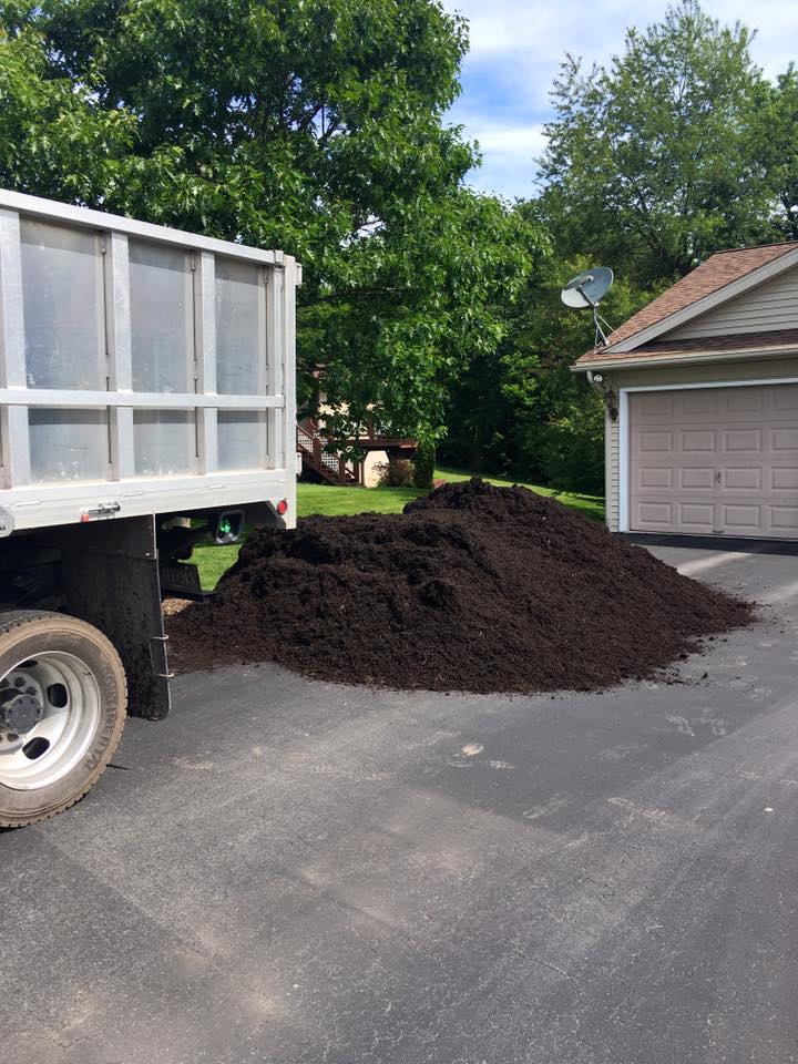 Brown Mulch 1/2 Yard